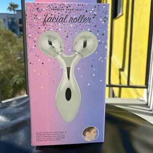 Facial contouring Roller use with rose oil